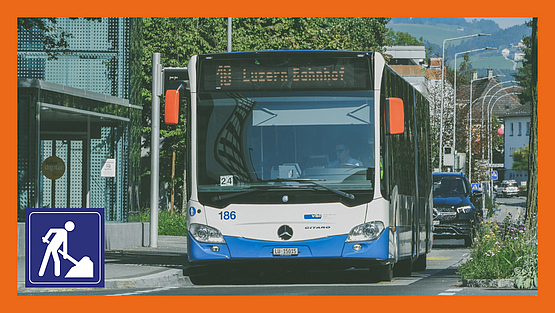 Autobus Linie 18 der Verkehrsbetriebe Luzern fahrend auf der Spitalstrasse.